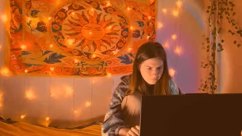 Alice online show from 02/14/26, 05:15