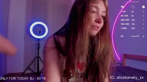 Snapshot of alicekaneky_xx chatting on 02/09/26, 10:58 Alice 19 Kaneky 19 online show from 02/09/26, 10:58