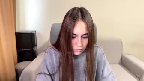 alicekollt online show from 10/21/25, 07:42