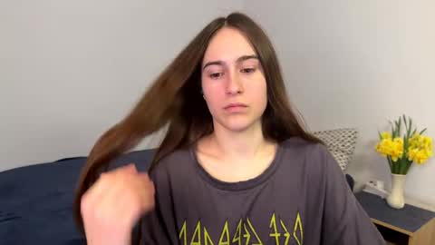 alicekollt online show from 04/29/26, 10:49