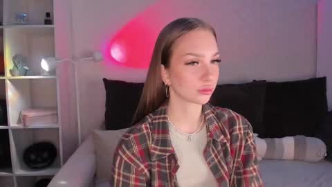 Alice online show from 11/06/25, 03:18