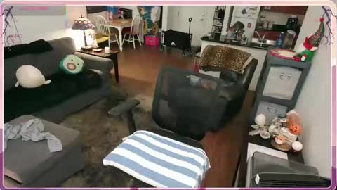 Alice Liddell online show from 12/15/25, 08:46