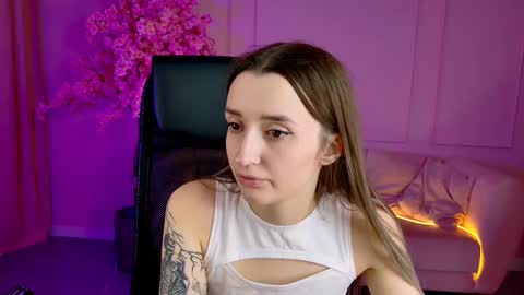 Alice online show from 11/03/25, 01:12