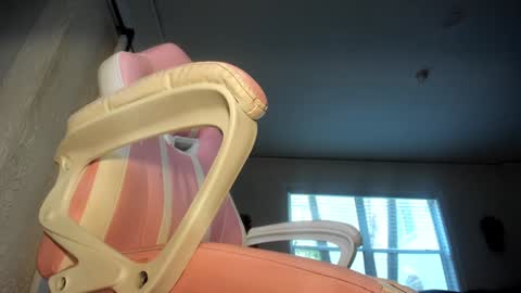 Snapshot of alicelighthouse chatting on 01/12/25, 09:08 Alice Lighthouse online show from 01/12/25, 09:08