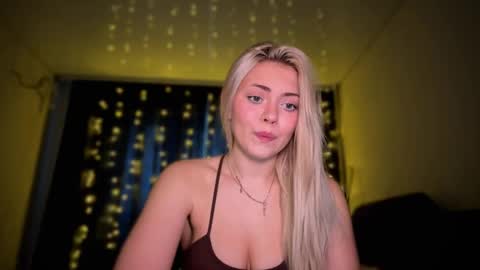 aliceoceaneyes online show from 11/11/25, 12:27