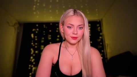 aliceoceaneyes online show from 11/12/25, 12:27