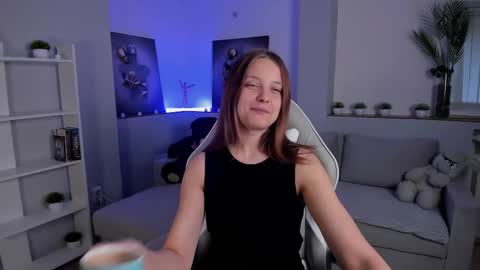 Alice online show from 09/20/25, 02:01