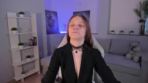 Alice online show from 10/13/25, 02:00