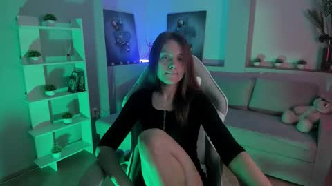 Alice online show from 10/27/25, 01:20