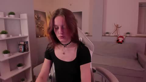 Alice online show from 12/18/25, 02:39