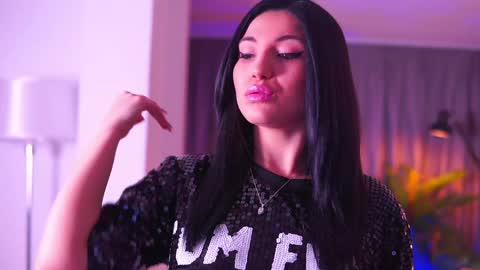 Snapshot of aliceravenx chatting on 12/07/24, 05:37 Alice online show from 12/07/24, 05:37