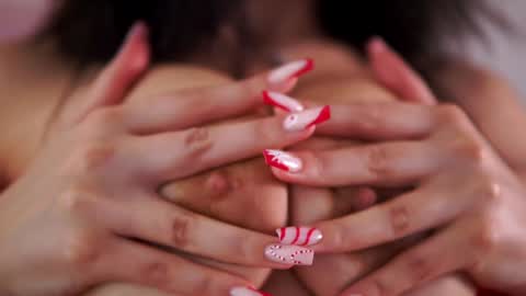 Snapshot of aliceravenx chatting on 12/28/24, 08:58 Alice online show from 12/28/24, 08:58