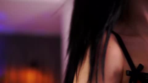 Snapshot of aliceravenx chatting on 01/29/25, 05:51 Alice online show from 01/29/25, 05:51