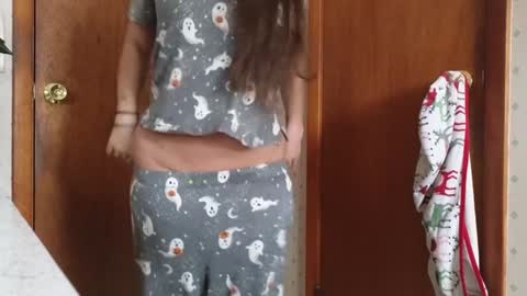 Snapshot of aliceriverscam chatting on 12/07/24, 01:40 Alice Rivers ---- Enter my public Discord- online show from 12/07/24, 01:40