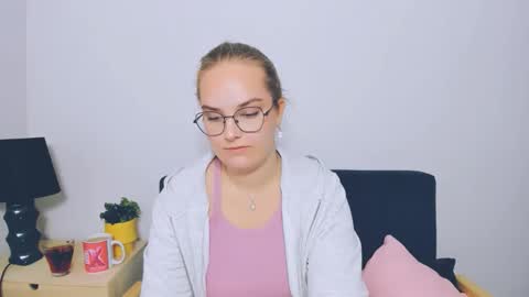 alicesensitive online show from 10/02/25, 08:16