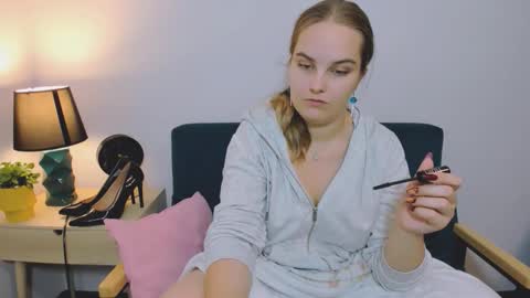 alicesensitive online show from 11/20/25, 02:50