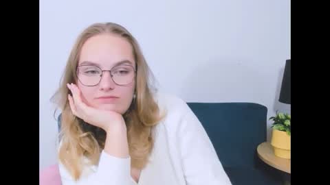 alicesensitive online show from 12/16/25, 04:56