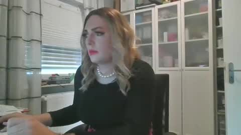 Alice online show from 10/29/25, 11:23