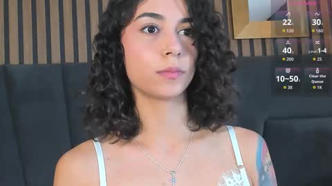 Snapshot of alicestevens_ chatting on 10/24/25, 01:29 Alicestevens online show from 10/24/25, 01:29