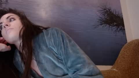 Snapshot of alicetailorrr chatting on 03/03/25, 09:44 AliceTailorrr online show from 03/03/25, 09:44