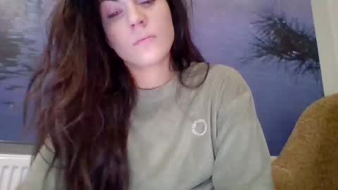 Snapshot of alicetailorrr chatting on 11/16/25, 04:18 AliceTailorrr online show from 11/16/25, 04:18