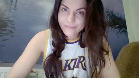 Snapshot of alicetailorrr chatting on 11/21/25, 09:24 AliceTailorrr online show from 11/21/25, 09:24