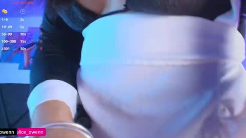 Snapshot of aliceusen chatting on 11/08/25, 09:13 Alice online show from 11/08/25, 09:13