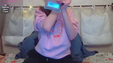 AliceWoolfy online show from 12/06/24, 08:07