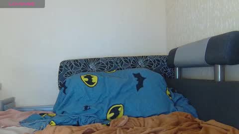 AliceWoolfy online show from 09/21/25, 09:16