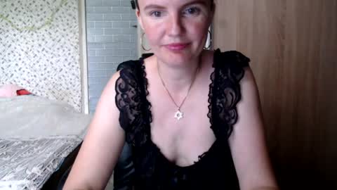 Snapshot of alicexbaby chatting on 06/17/26, 10:39 Alicexbaby online show from 06/17/26, 10:39