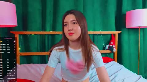 Snapshot of alicezimmer chatting on 02/18/26, 07:43 Alice 3 online show from 02/18/26, 07:43