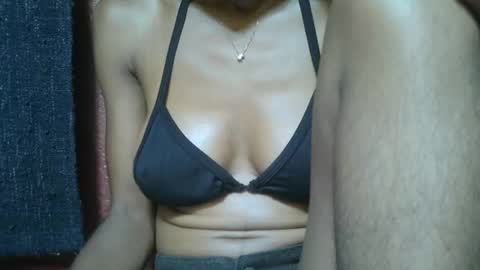 alicia253177 online show from 02/15/25, 01:05