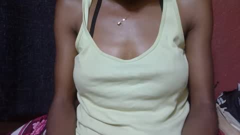 alicia253177 online show from 02/18/25, 06:15