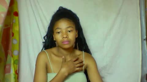 alicia9794 online show from 04/23/26, 12:29