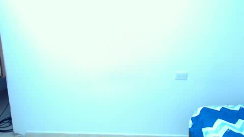 Snapshot of alicia_and_brandon chatting on 01/31/25, 11:35 CATALINA Y ANDRES online show from 01/31/25, 11:35