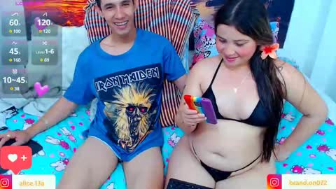 Snapshot of alicia_and_brandon chatting on 02/13/25, 10:54 CATALINA Y ANDRES online show from 02/13/25, 10:54