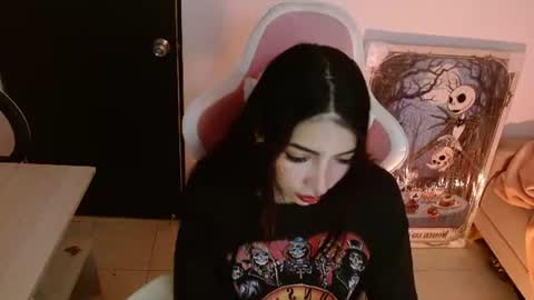 Snapshot of alicia_key_ chatting on 08/04/26, 06:05 ALICIA online show from 08/04/26, 06:05