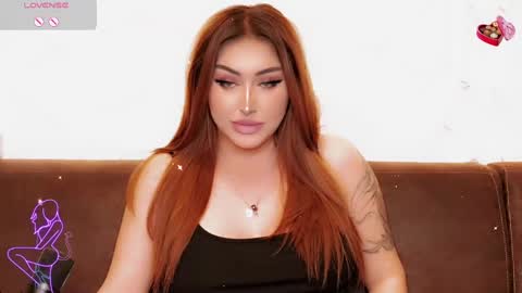 Snapshot of alicia_kitten chatting on 02/14/25, 10:14 Johnny online show from 02/14/25, 10:14