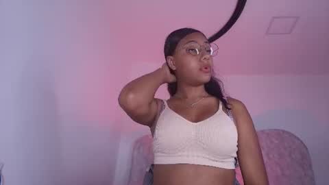 Alicia Kyse  online show from 06/25/26, 05:12