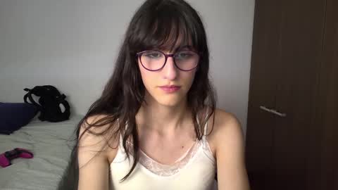 Snapshot of alicia_love29 chatting on 12/13/24, 08:26 Alice online show from 12/13/24, 08:26