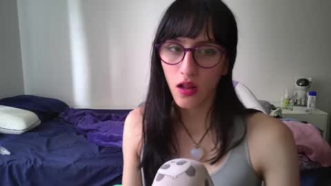 Snapshot of alicia_love29 chatting on 02/03/25, 09:07 Alice online show from 02/03/25, 09:07