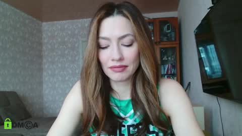 Snapshot of alicia_savory chatting on 02/26/25, 04:47 Alicia online show from 02/26/25, 04:47