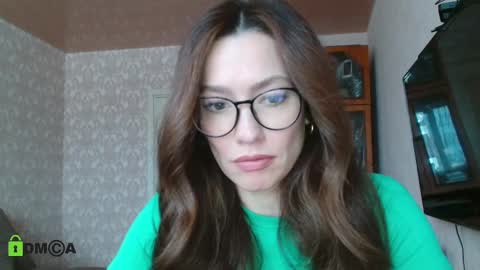 Snapshot of alicia_savory chatting on 02/28/25, 04:32 Alicia online show from 02/28/25, 04:32