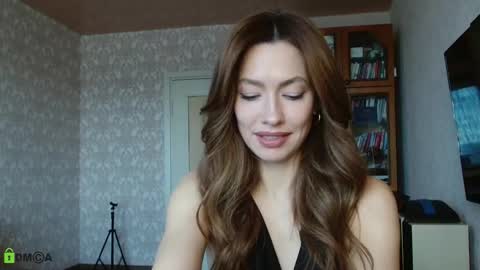 Snapshot of alicia_savory chatting on 09/26/25, 04:05 Alicia online show from 09/26/25, 04:05