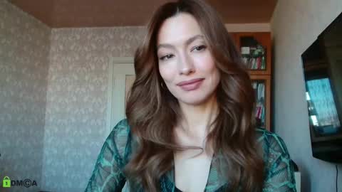 Snapshot of alicia_savory chatting on 10/08/25, 04:43 Alicia online show from 10/08/25, 04:43