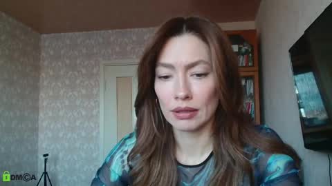 Snapshot of alicia_savory chatting on 10/22/25, 04:46 Alicia online show from 10/22/25, 04:46