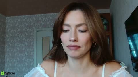 Snapshot of alicia_savory chatting on 11/13/25, 08:46 Alicia online show from 11/13/25, 08:46