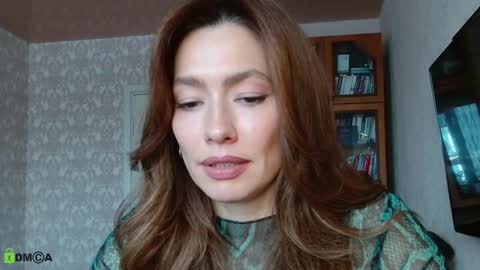 Snapshot of alicia_savory chatting on 11/27/25, 07:21 Alicia online show from 11/27/25, 07:21