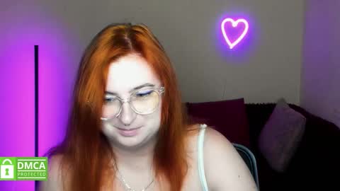 Snapshot of alicia_side_red chatting on 10/02/25, 11:28 Alicia online show from 10/02/25, 11:28