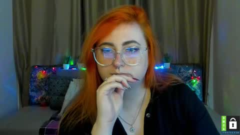 Alicia online show from 12/18/25, 12:22